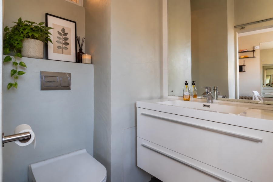 0 Bedroom Property for Sale in Sea Point Western Cape